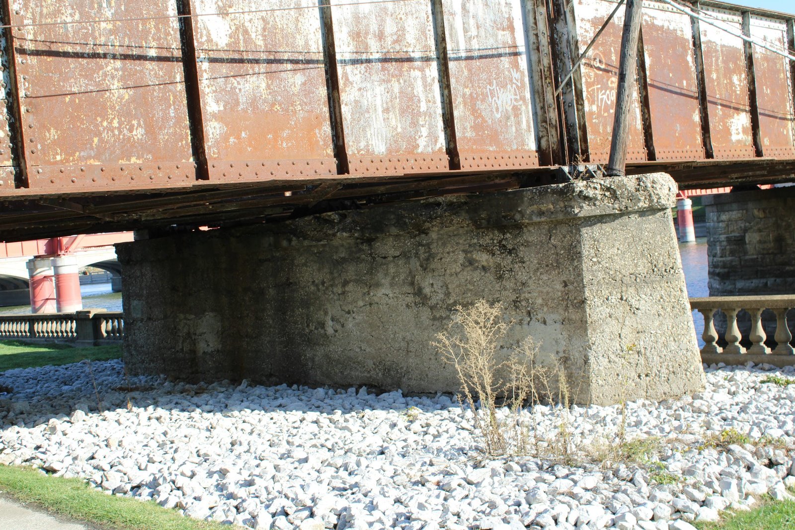 West pier (pier #7)